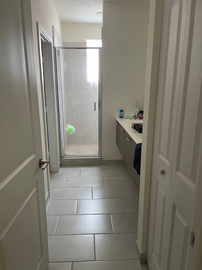 Mayelit's room