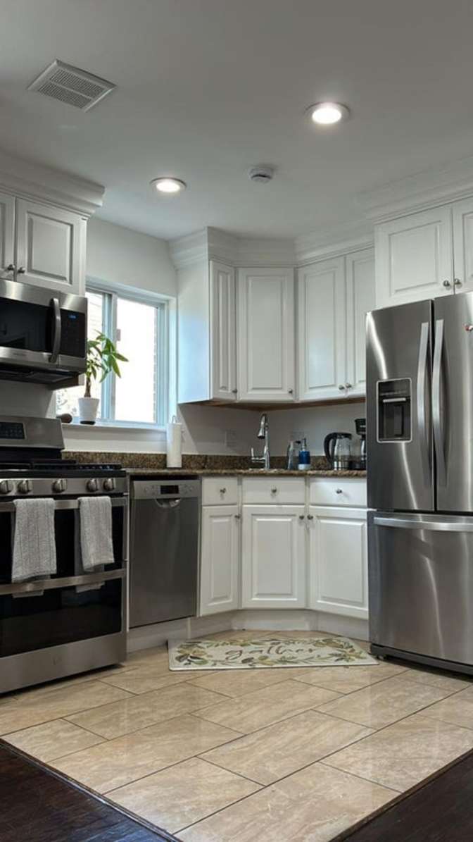 Private Bedrooms  Shared living room  kitchen's room
