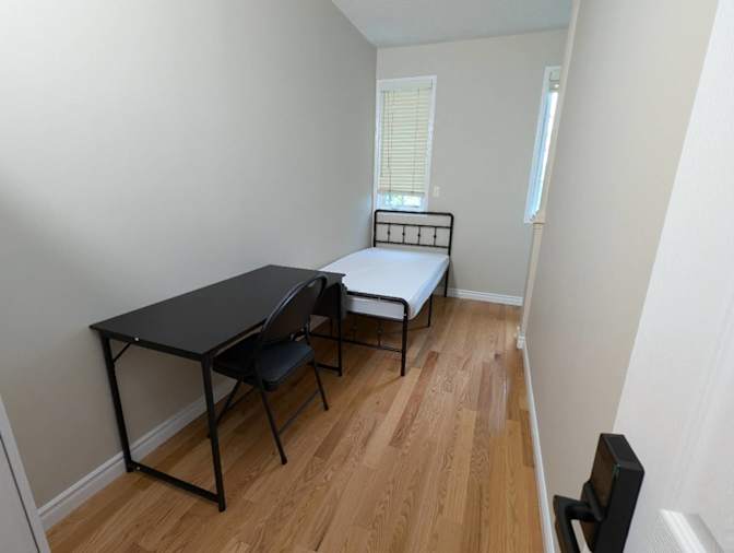 GooseRent.Tony's room