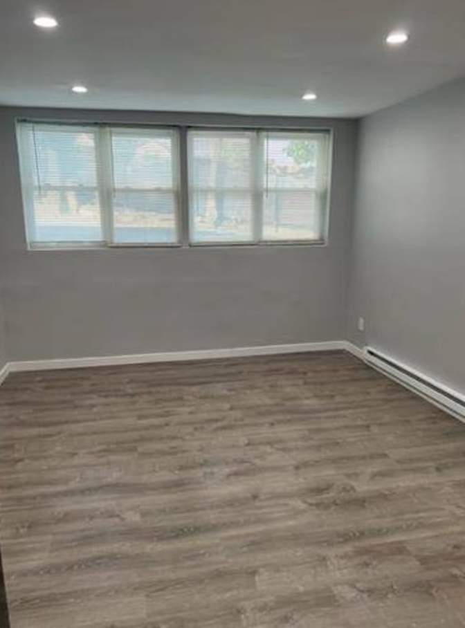New One Bedroom Apartment's room