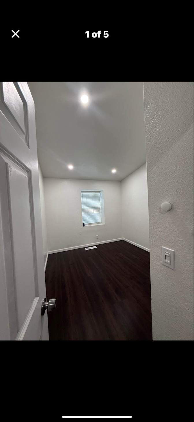 Cyn's room
