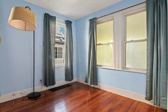 Sam June's room
