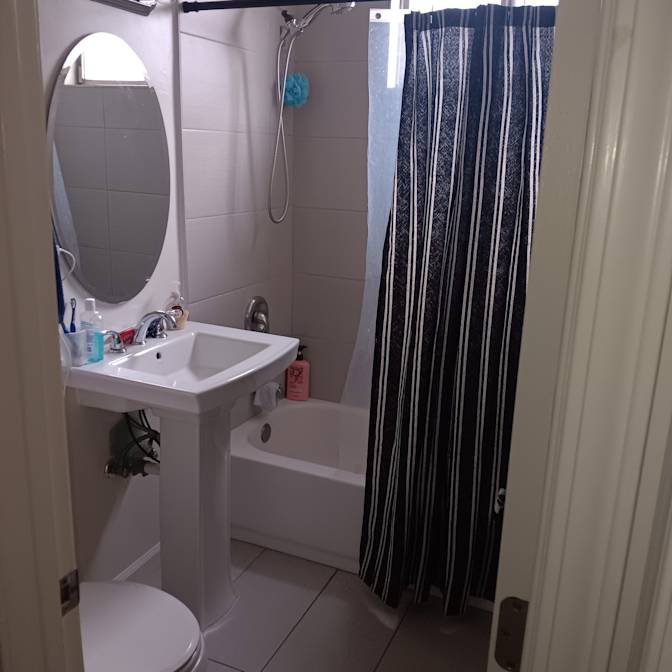 Leora Miranda's room