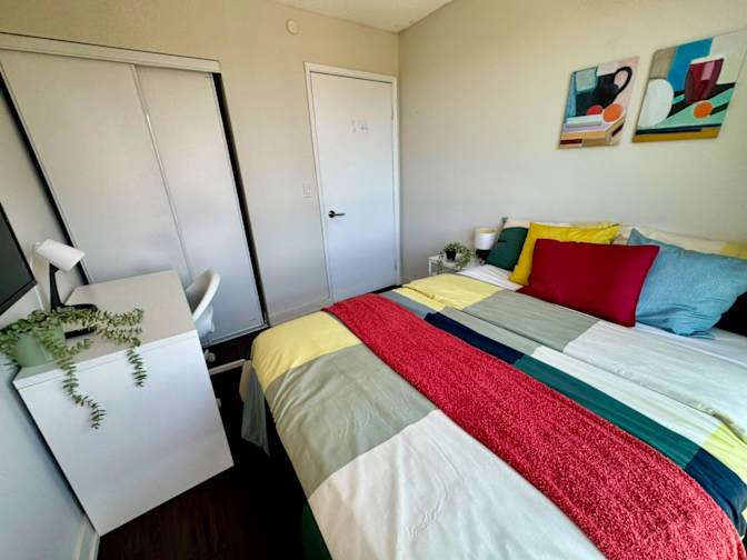 Alona's room