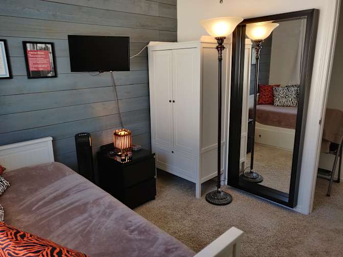 Alan's room