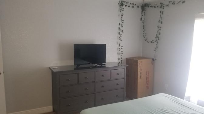 ERICK C GARCIA's room