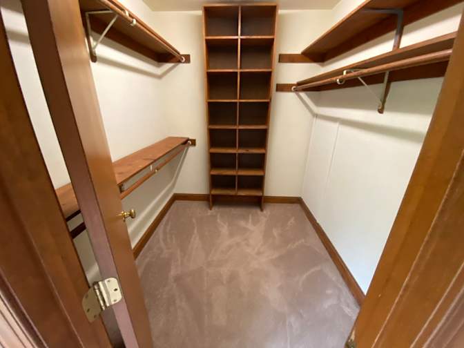 Alcove Rooms's room