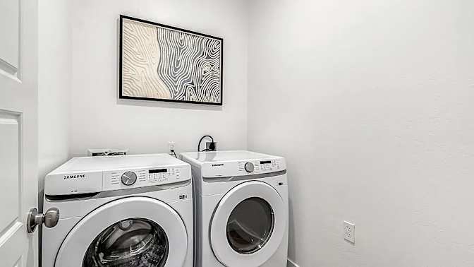 Saul's room
