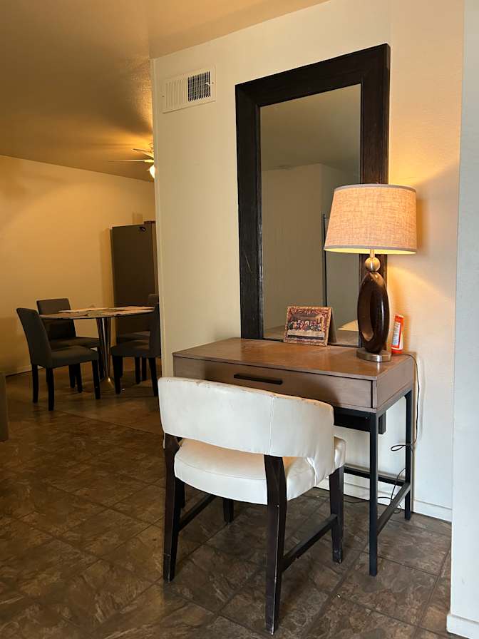 Adriana Cervantes's room