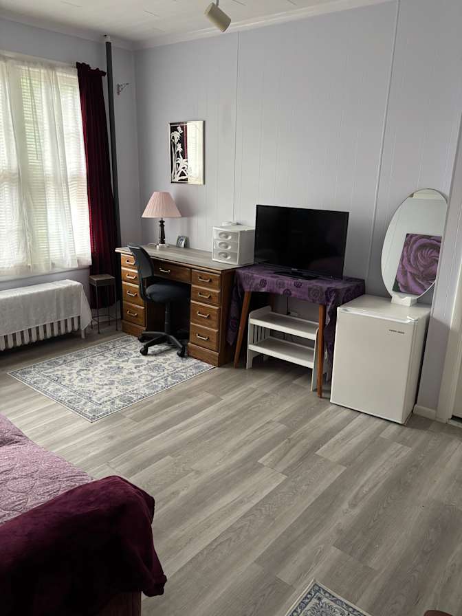 Linda's room