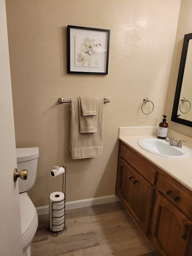 Leslie's room