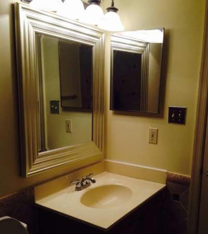 1150 sq^2 Woodbridge bright basement has a separate entrance and its own laundry room.'s room
