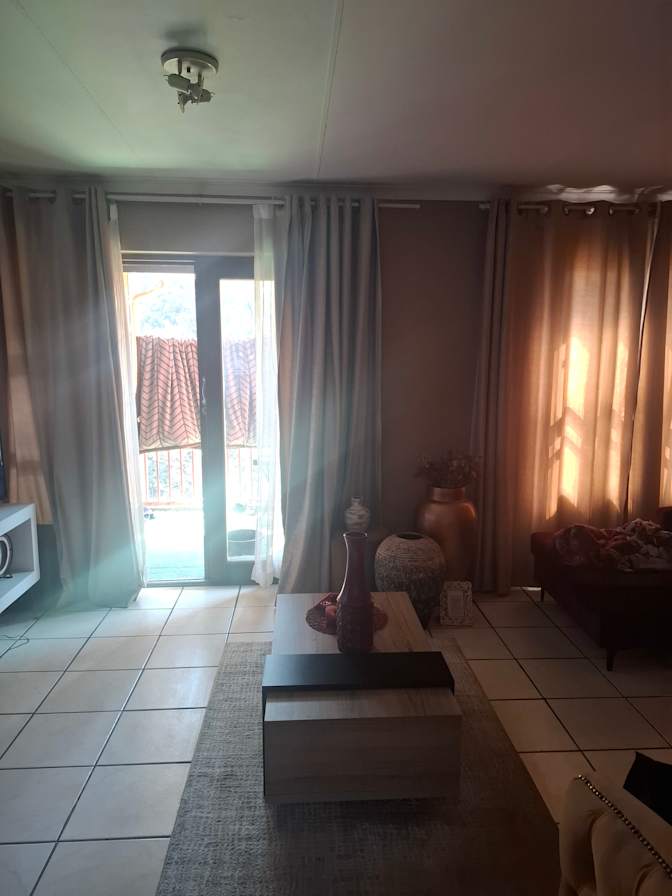 Vallence's room