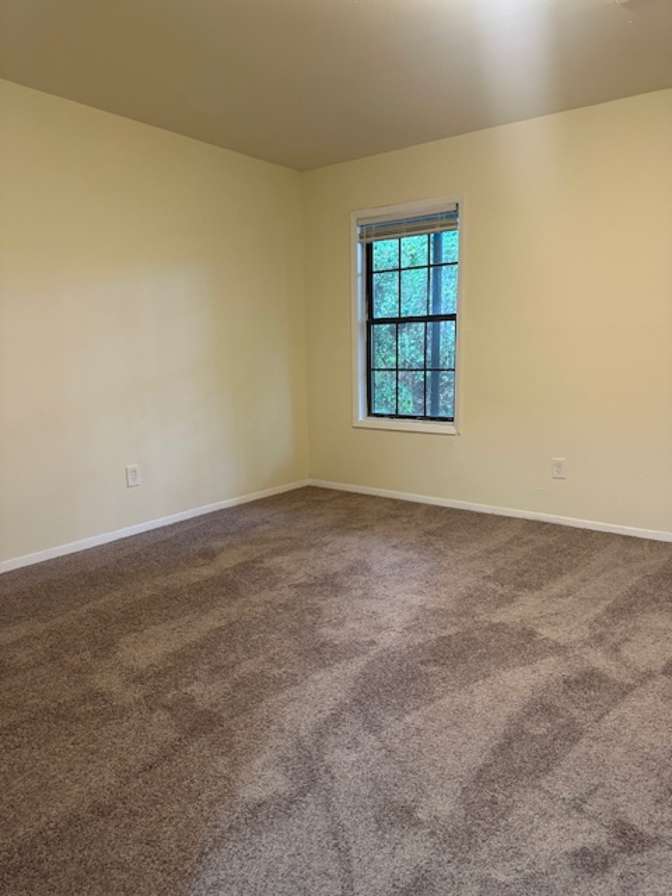 Alcove Rooms's room