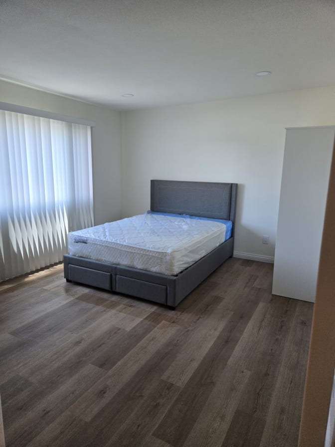 Simon's room