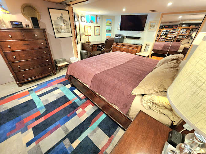 wdrinshed's room