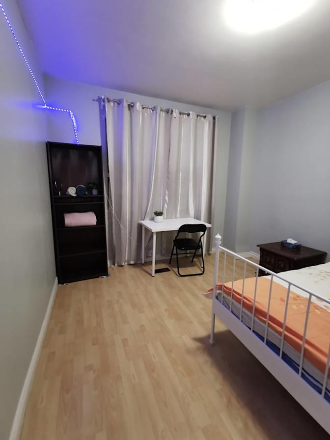 Lolo's room