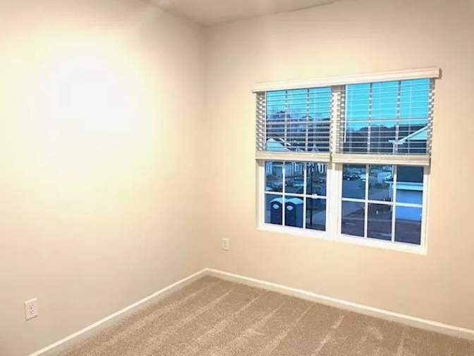 Alcove Rooms's room