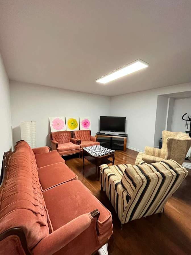 kristine-ann lat's room