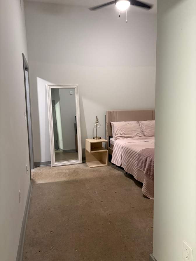 Viviana's room