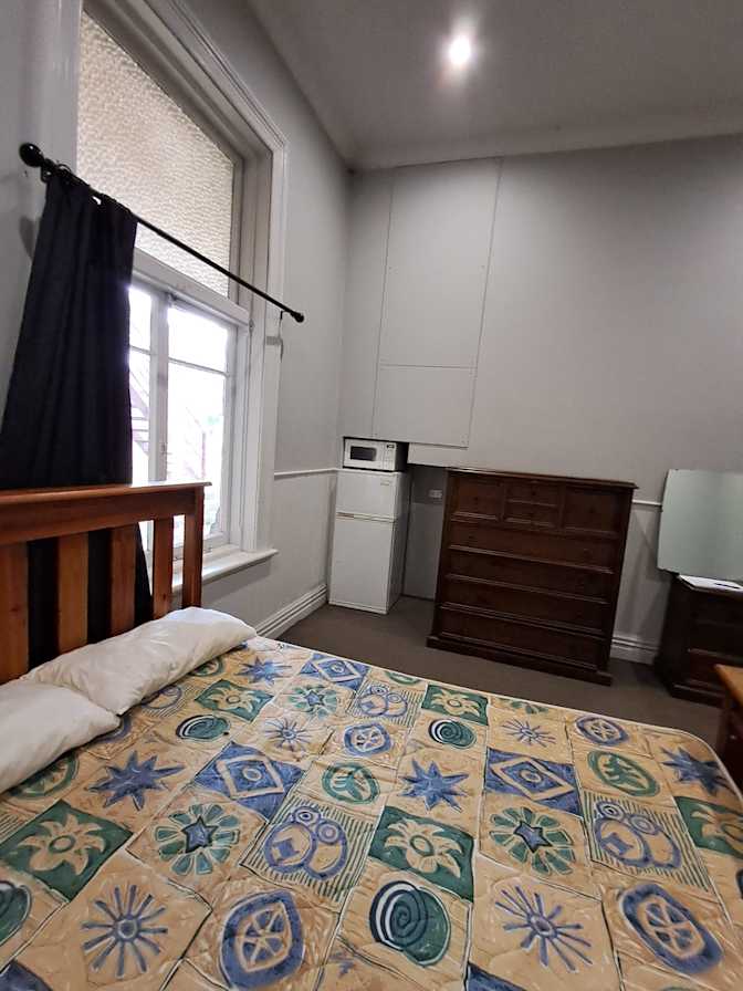 Queen Street Property's room