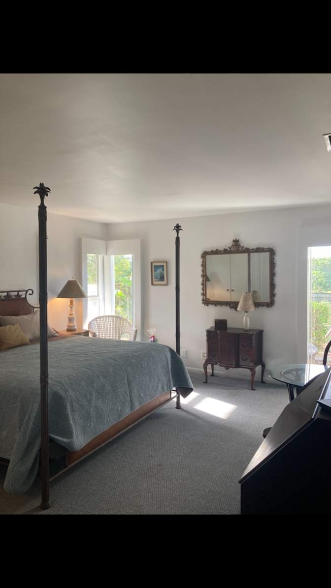 Andre -john's room