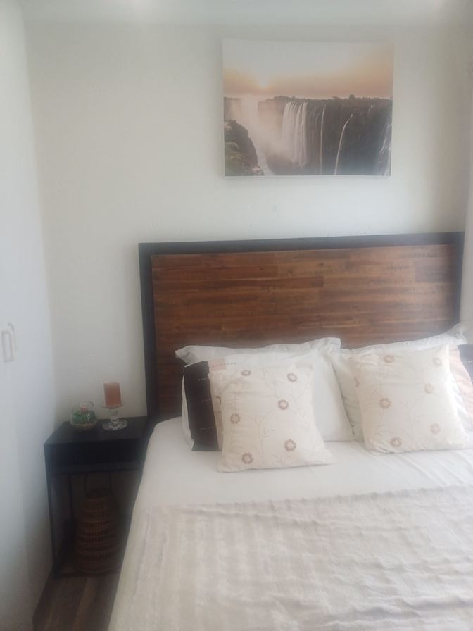 Tshidi's room