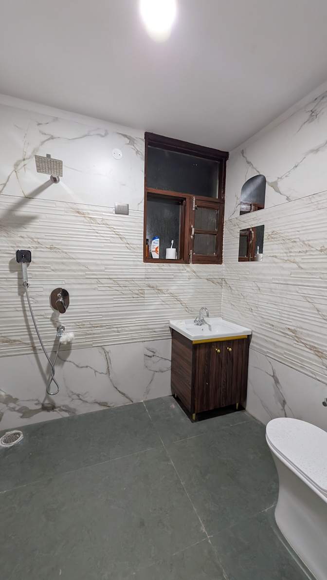 Naresh Garg's room