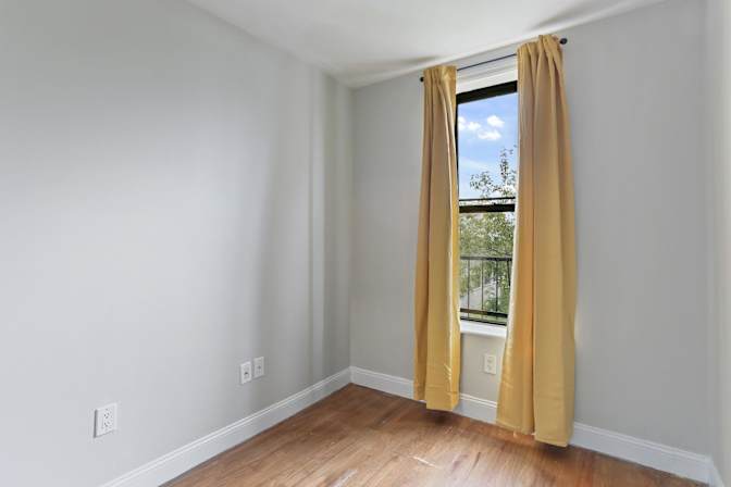Sam June's room