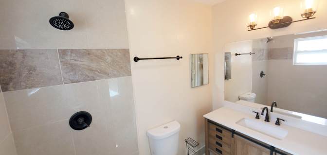 Jason Bryan, Realtor's room