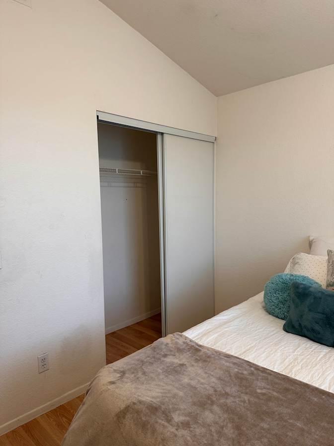 Carmina's room