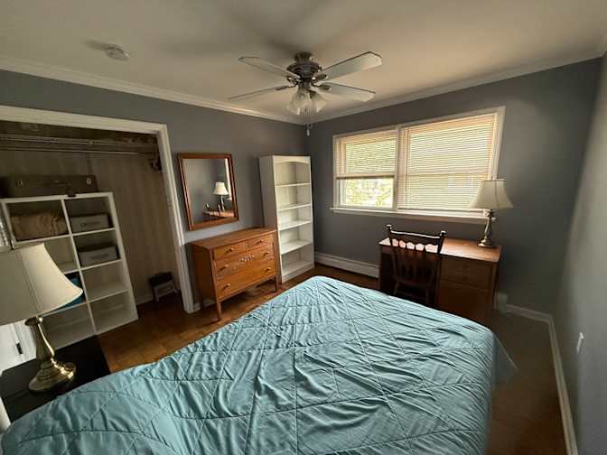 Suffern House's room