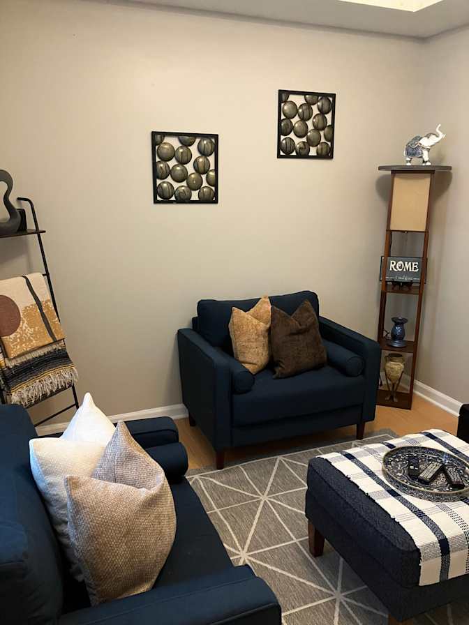 Claudette E Harden's room