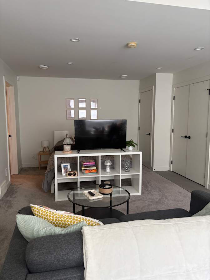 Andrea's room