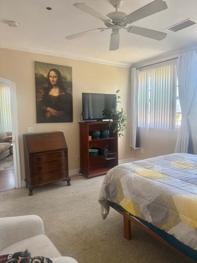 Carmen's room