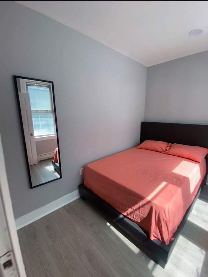 CRISTIAN ARANEDA's room