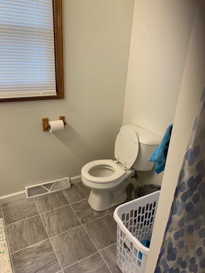 Appleton Fully Furnished House Share's room