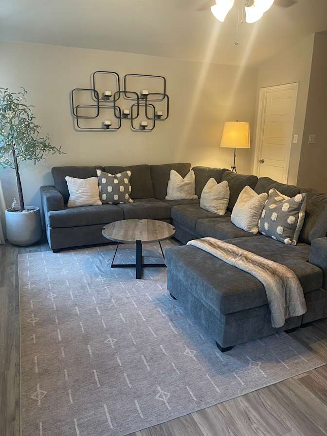 Renley House's room