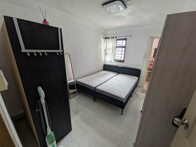 Hendrik's room