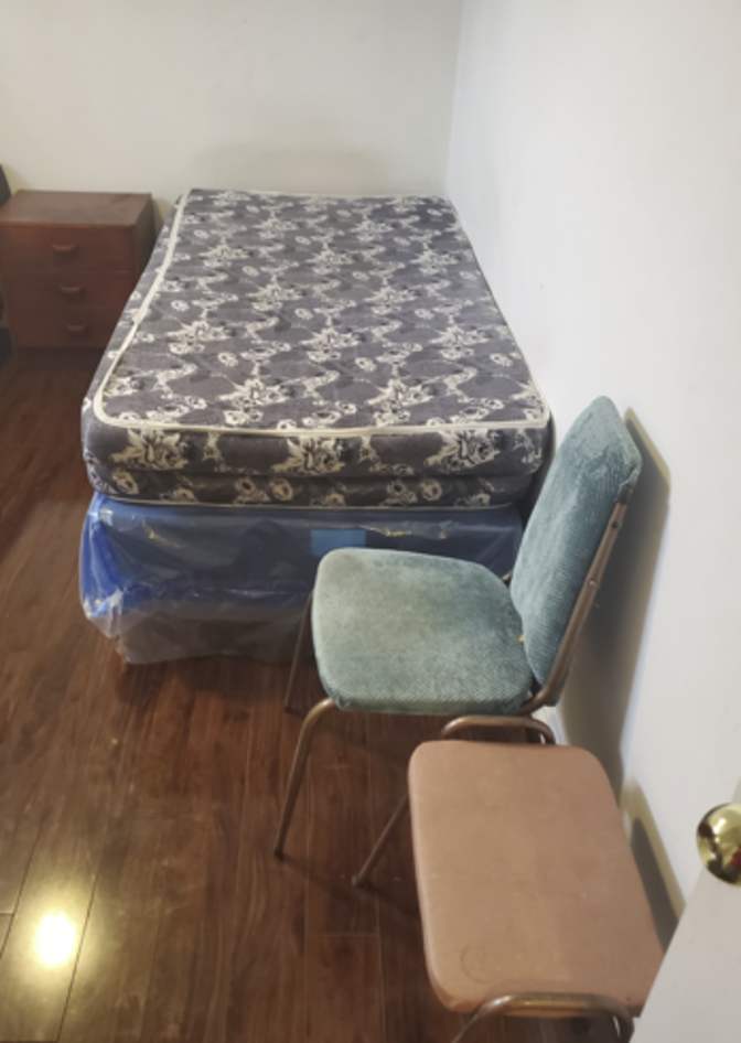 Tolobi Rental's room