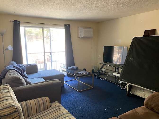 Alfredo's room