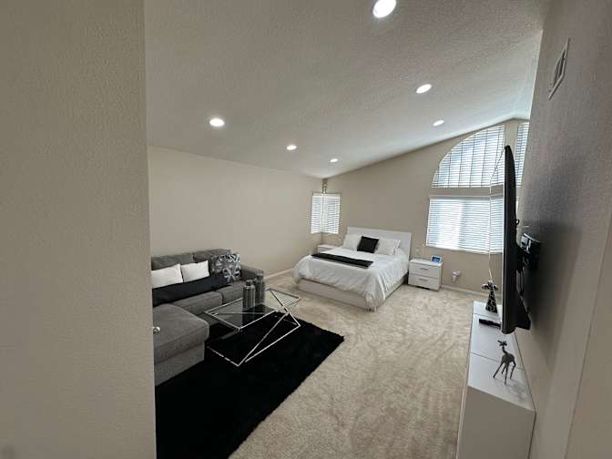 Leonardo's room