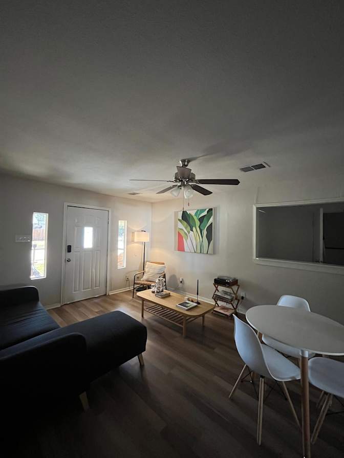 Ricardo's room