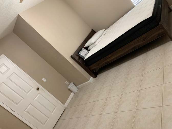 Omely's room