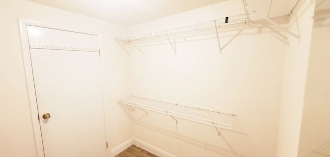 Jason Bryan, Realtor's room