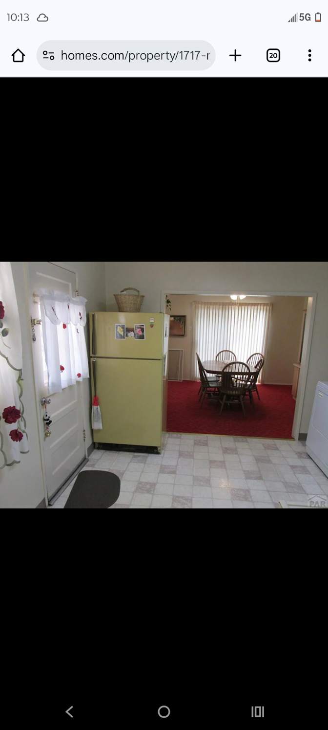 Thomas's room