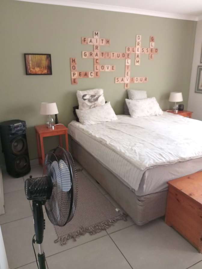 Brentwood Park's room