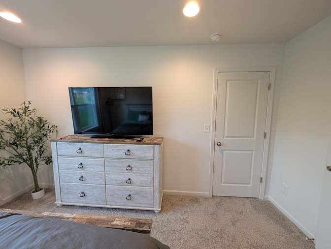 Alcove Rooms's room