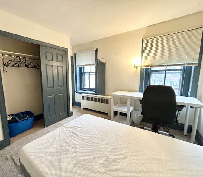 Vivian's room