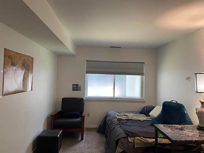 PRIVATE BEDROOM - Danbury - Connecticut - Office - Music - Craft Studio's room